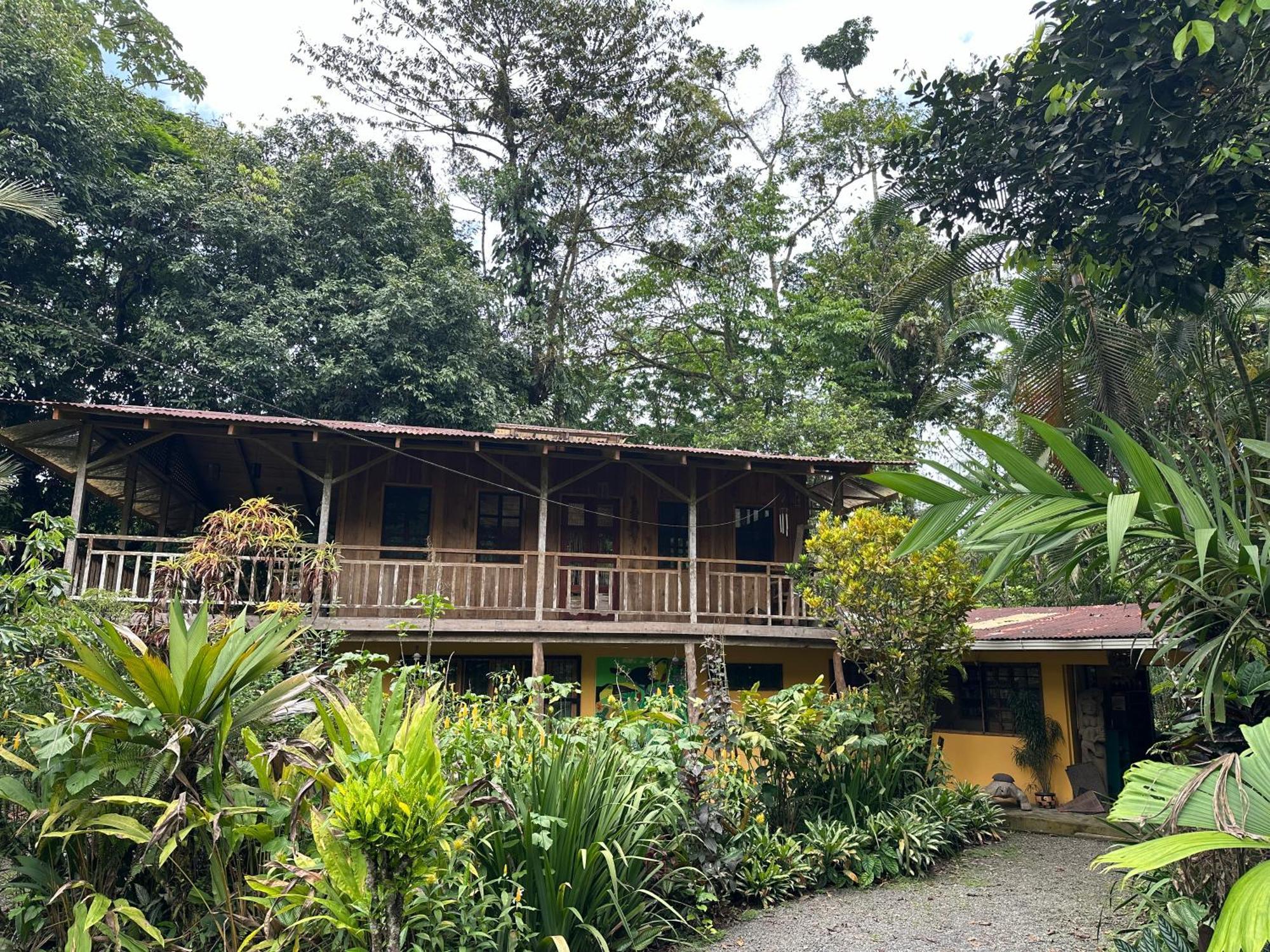 Casa Rio Blanco Eco Friendly B&B Guápiles Екстериор снимка